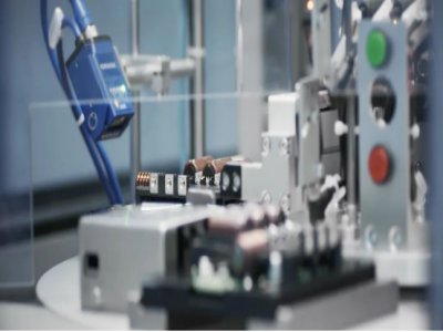  ɷݹ̑B늳سɹͨ^χUN38.3˜JC