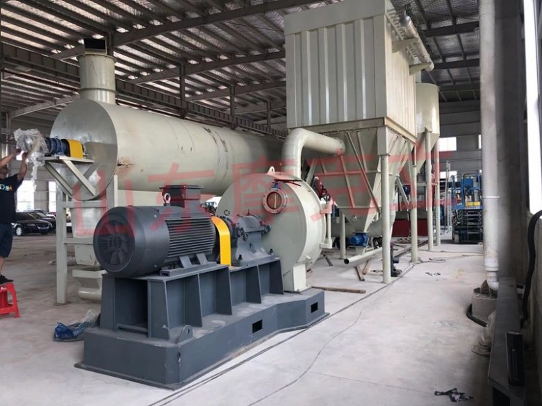 贛州 樹脂粉碎機現場圖_副本.jpg