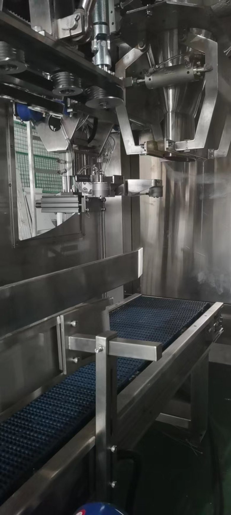 093304_585417_gsdt.jpg 093304_585417_gsdt.jpg