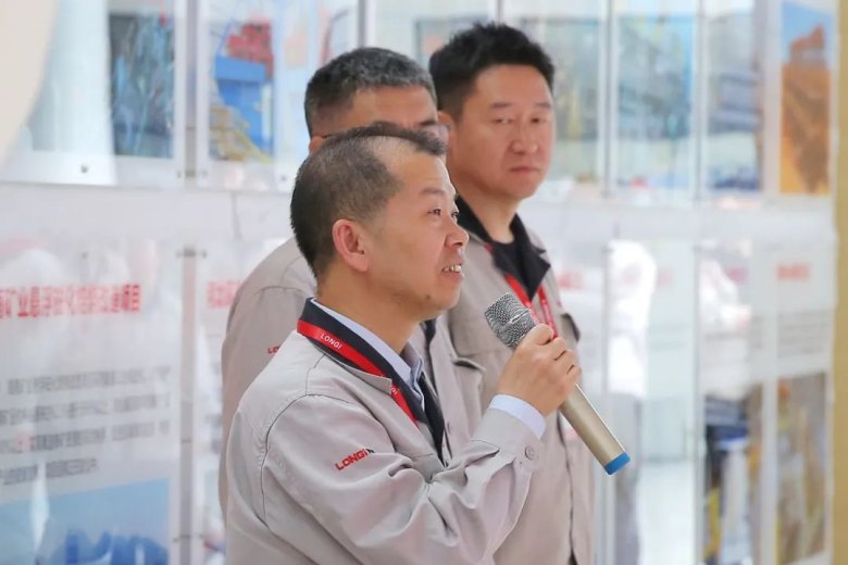 092701_729765_gsdt.jpg 1-2.jpg