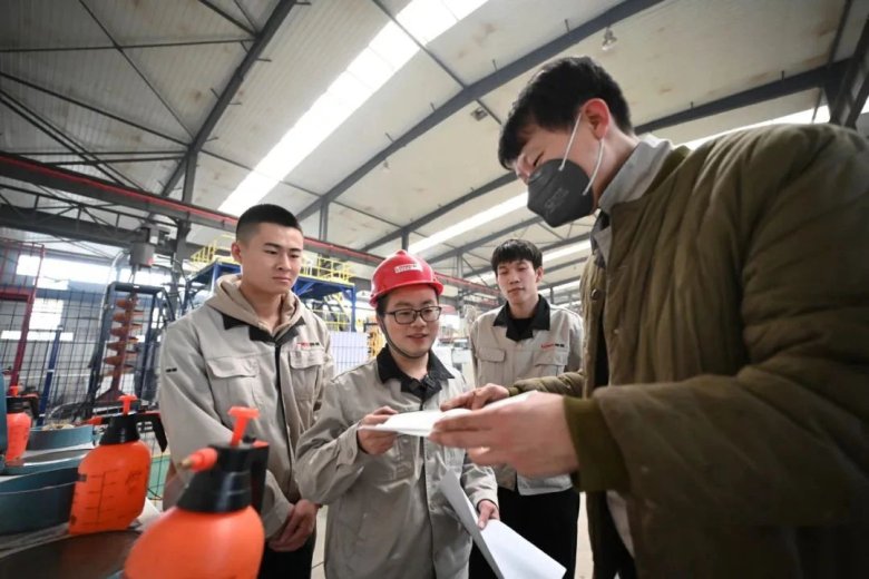 153120_220932_gsdt.jpg 153120_220932_gsdt.jpg