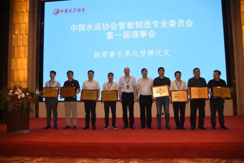 094358_802401_gsdt.jpg 094358_802401_gsdt.jpg