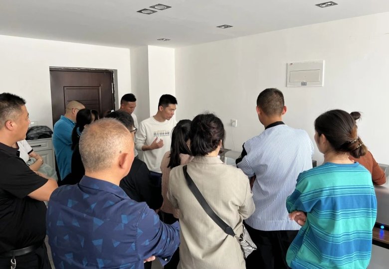 095608_222309_gsdt.jpg 095608_222309_gsdt.jpg