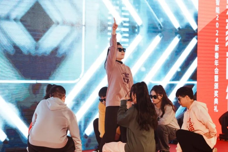 165524_811120_gsdt.jpg 165524_811120_gsdt.jpg