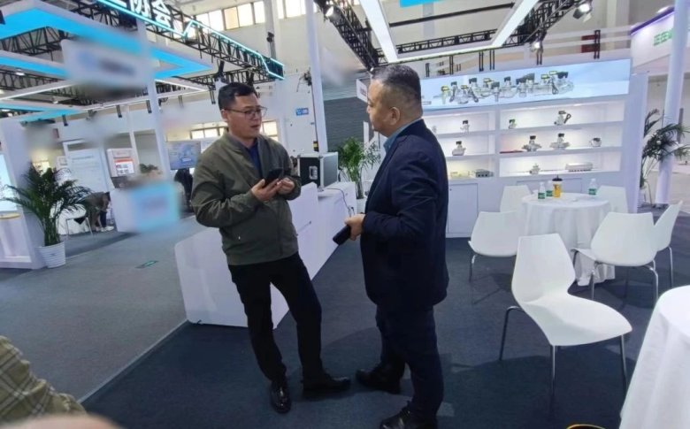 085840_610940_gsdt.jpg 085840_610940_gsdt.jpg