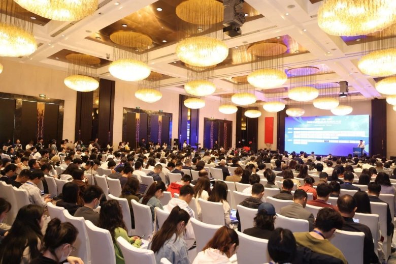 171524_027118_gsdt.jpg 171524_027118_gsdt.jpg