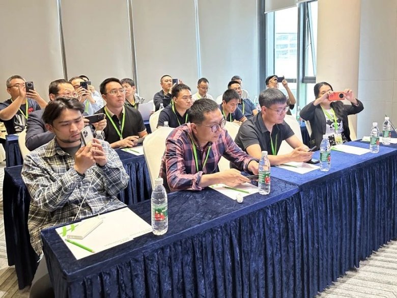 102406_264828_gsdt.jpg 12.jpg