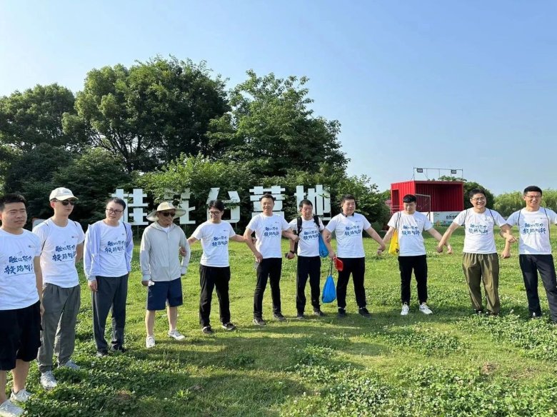 083947_129688_gsdt.jpg 083947_129688_gsdt.jpg