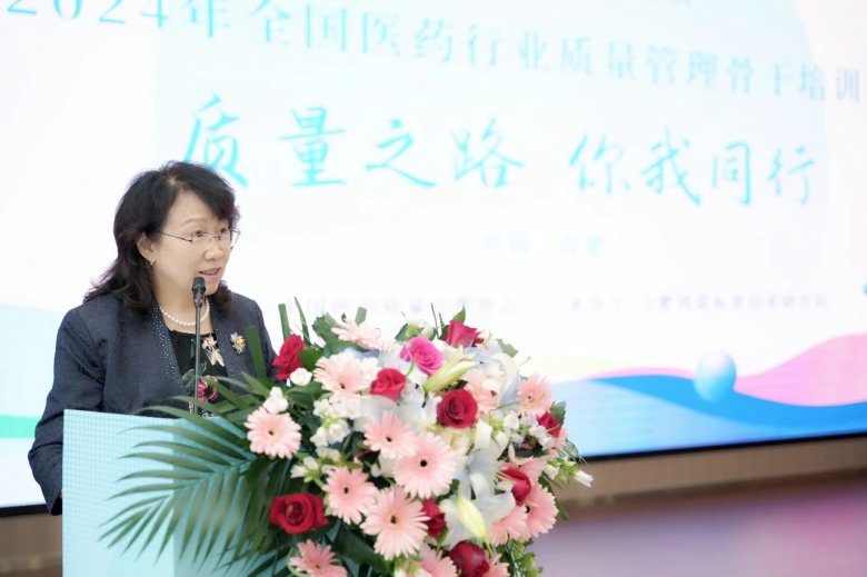 084511_235839_gsdt.jpg 084511_235839_gsdt.jpg