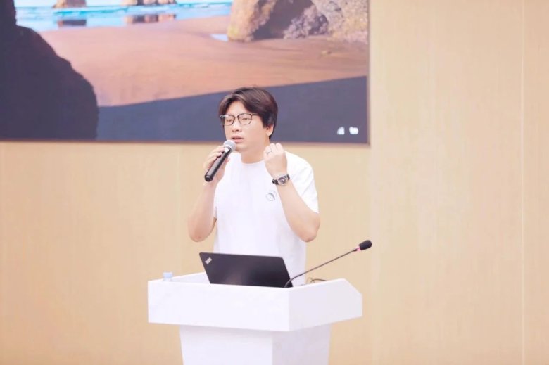 100410_973135_gsdt.jpg 65c4694722aa378a5aa7d9bb0d2d7d09.jpg