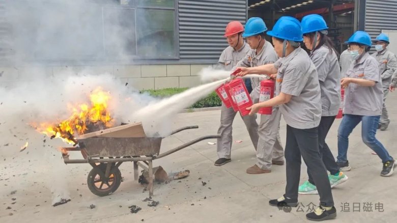 143227_653713_gsdt.jpg 3.jpg