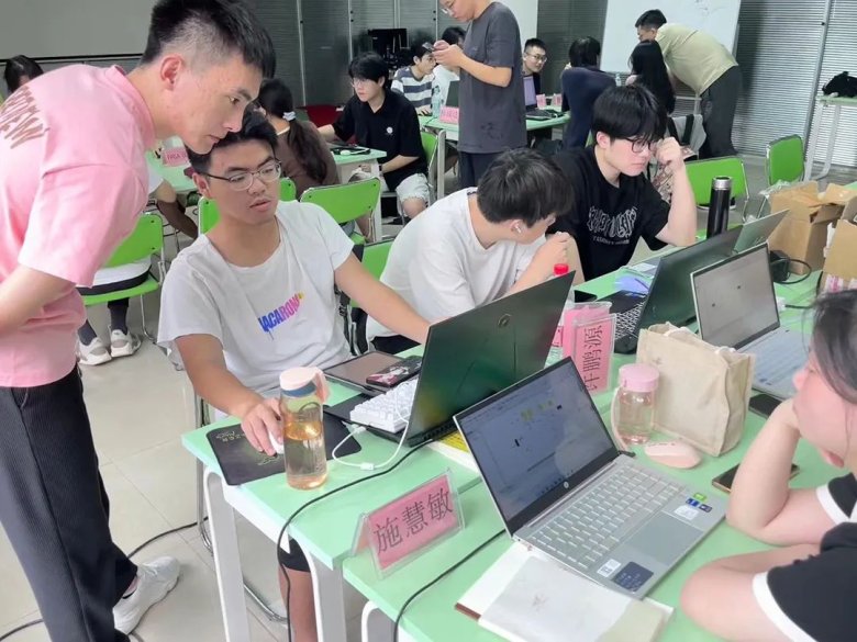 143407_985371_gsdt.jpg 143407_985371_gsdt.jpg