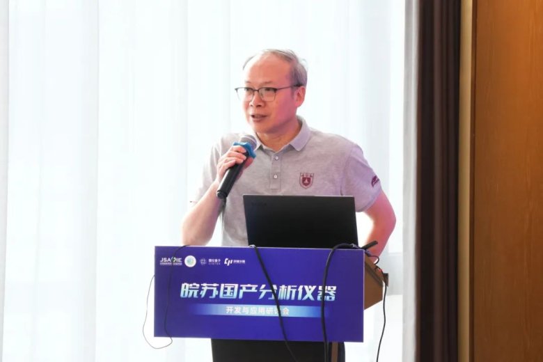 081512_398979_gsdt.jpg 081512_398979_gsdt.jpg