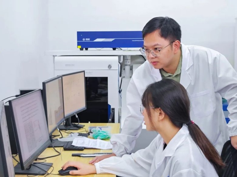 171008_032031_gsdt.jpg 171008_032031_gsdt.jpg