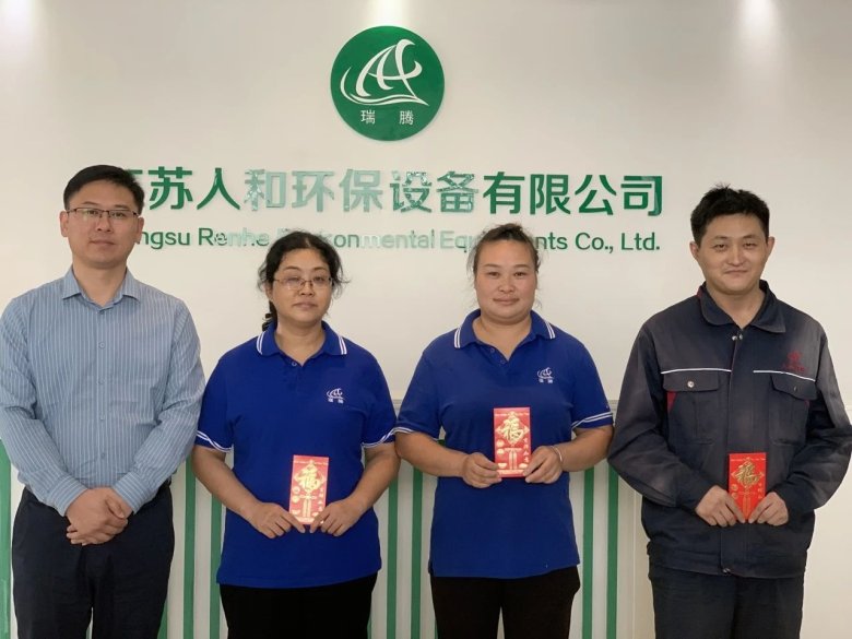 113304_424585_gsdt.jpg 113304_424585_gsdt.jpg