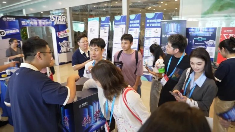 081527_934988_gsdt.jpg 081527_934988_gsdt.jpg