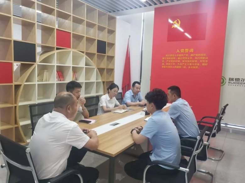 092950_607745_gsdt.jpg 092950_607745_gsdt.jpg