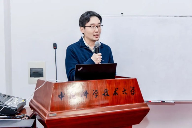 081843_351538_gsdt.jpg 081843_351538_gsdt.jpg