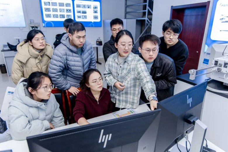 082134_257181_gsdt.jpg 082134_257181_gsdt.jpg