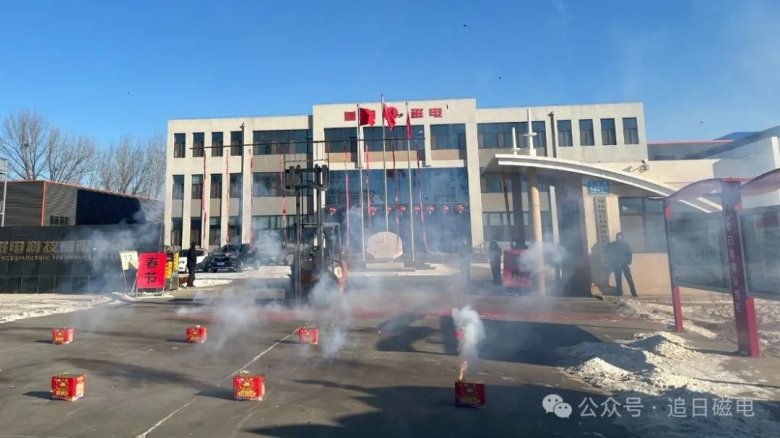 082102_292919_gsdt.jpg 082102_292919_gsdt.jpg