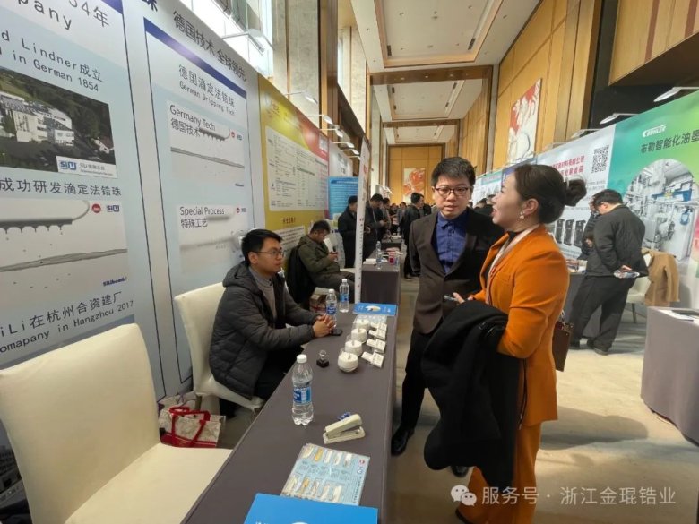 113009_407131_gsdt.jpg 113009_407131_gsdt.jpg