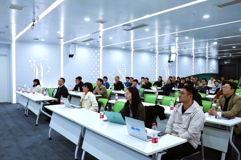 163805_282571_gsdt.jpg 163805_282571_gsdt.jpg