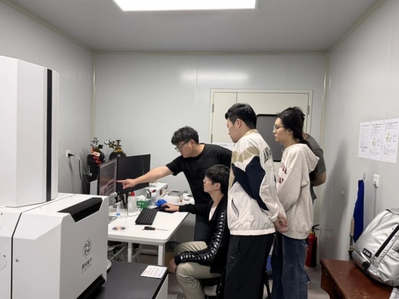 172632_515953_gsdt.jpg 172632_515953_gsdt.jpg