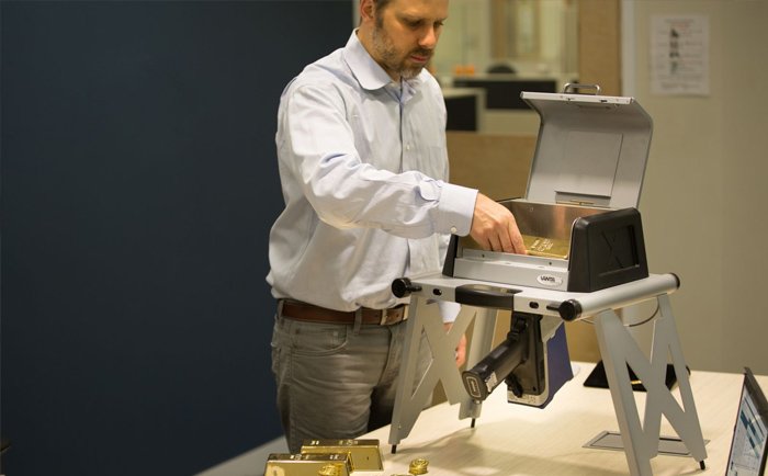 093157_799030_jswz.jpg 全自動在線貴金屬分析儀1.jpg