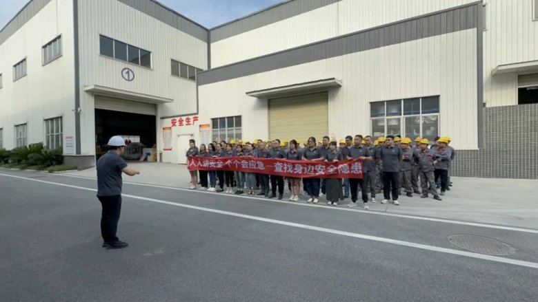 172426_008500_gsdt.jpg 172426_008500_gsdt.jpg