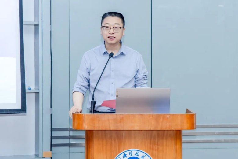 084718_486483_gsdt.jpg 084718_486483_gsdt.jpg