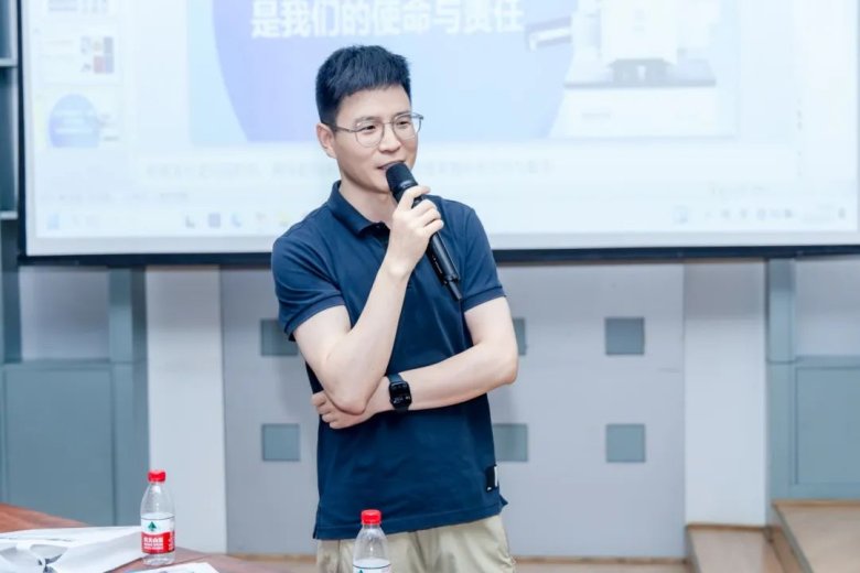 085521_174734_gsdt.jpg 085521_174734_gsdt.jpg