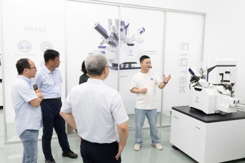 172855_003650_gsdt.jpg 172855_003650_gsdt.jpg