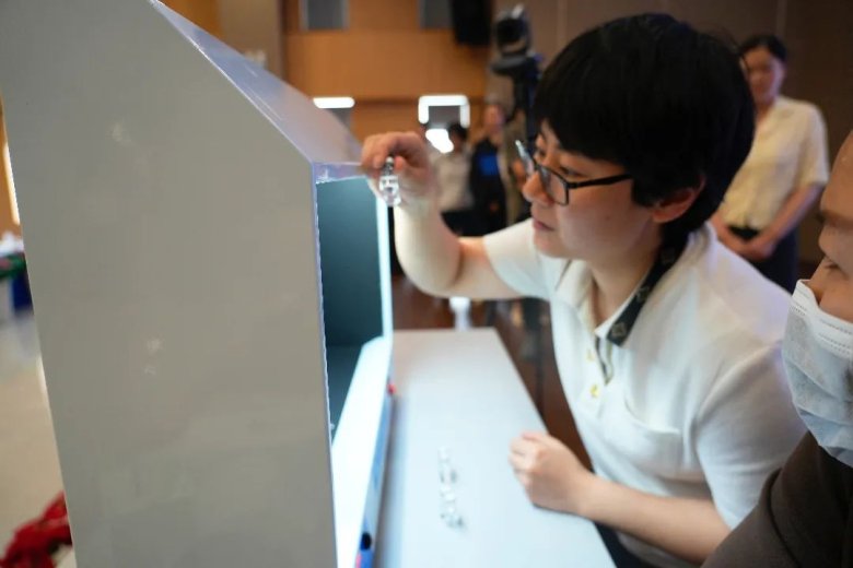 143638_267775_gsdt.jpg 143638_267775_gsdt.jpg