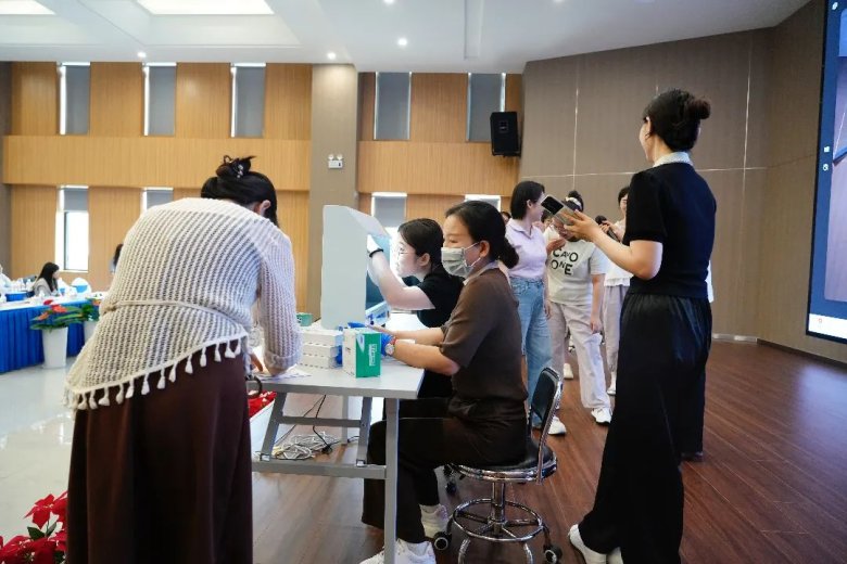 143638_326832_gsdt.jpg 143638_326832_gsdt.jpg