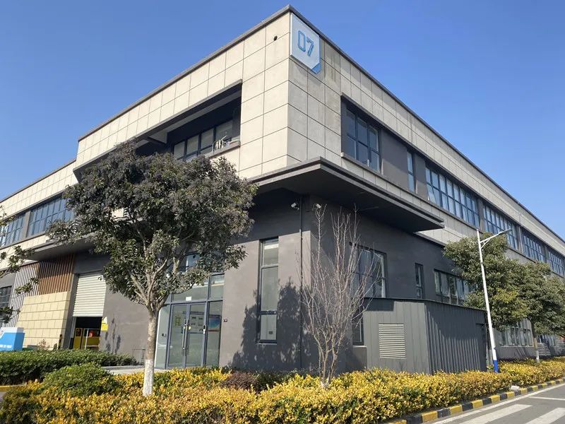 105235_230885_gsdt.jpg 105235_230885_gsdt.jpg